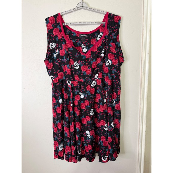 Retro Chic by Torrid Dresses & Skirts - Retro Chic by Torrid Dress Plus Size 5 Black Red Rose Skull Rockabilly Goth